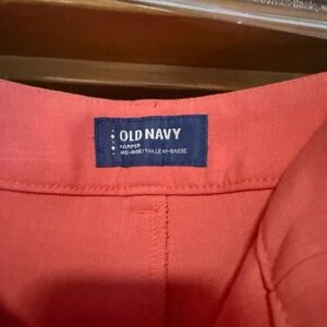 Old Navy Vibrant Coral Cropped Trousers